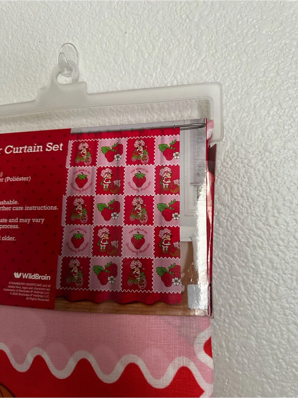 Strawberry Shortcake Red Shower Curtain Set - 13pc